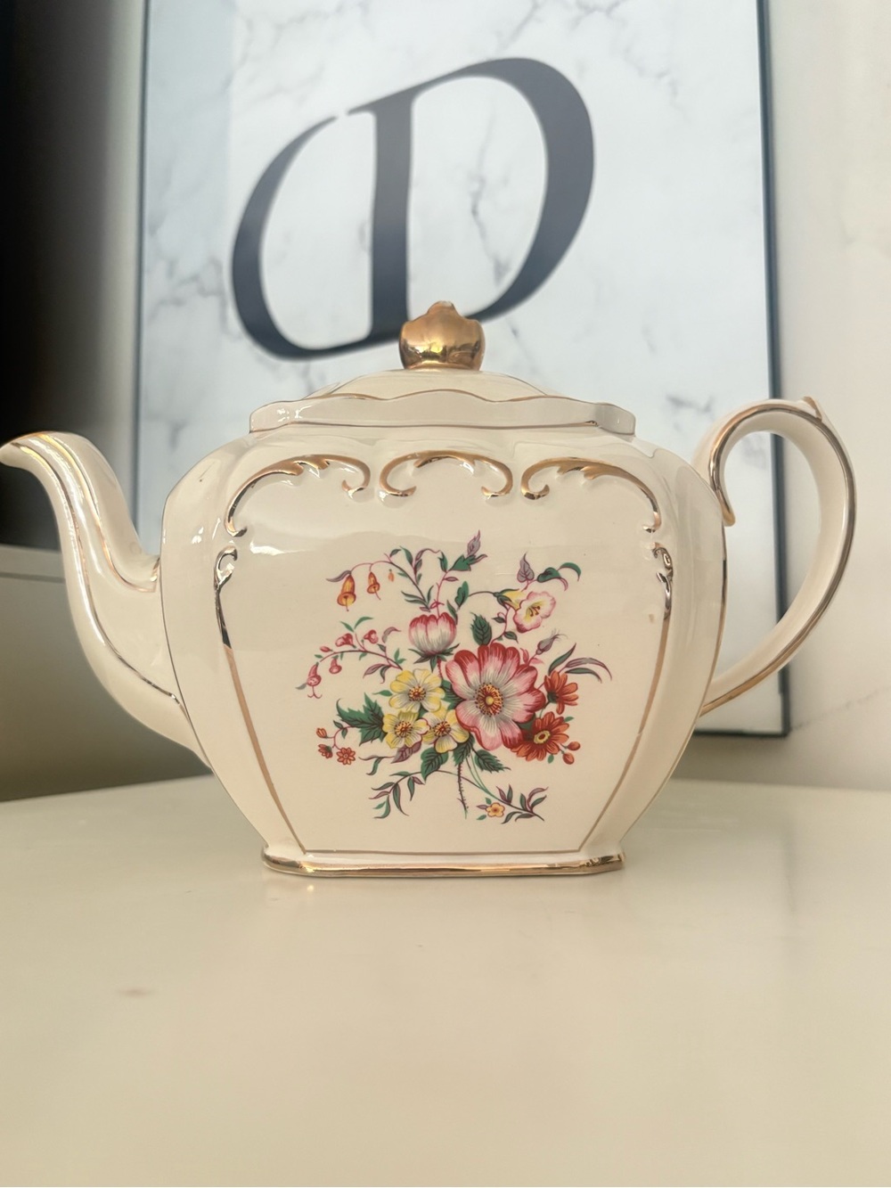 SADLER ENGLANd Floral Gold Trim Cube Teapot #2097